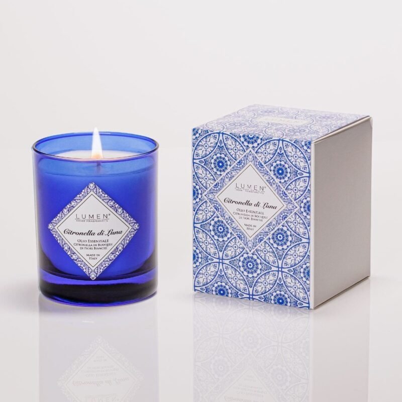 VEGETABLE CANDLE LUNA CITRONELLA IN A BOUQUET OF WHITE FLOWERS 200 ML